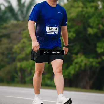 Runner Photo 7412598