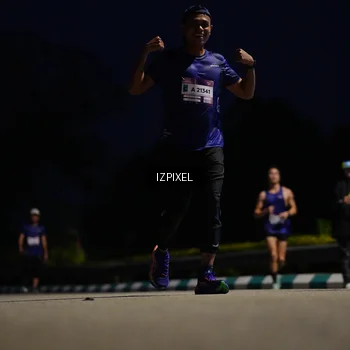 Runner Photo 7412601