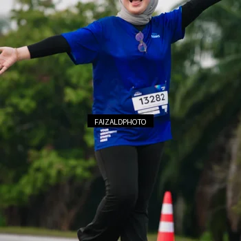 Runner Photo 7412604