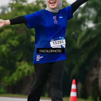 Runner Photo 7412616