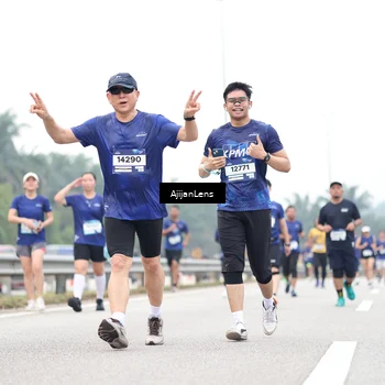 Runner Photo 7412618