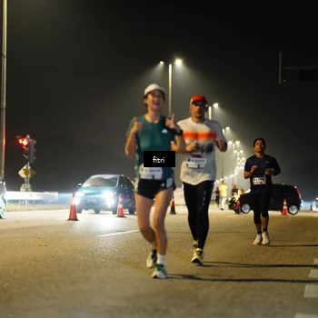 Runner Photo 7412624