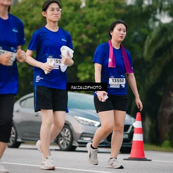Runner Photo 7412640