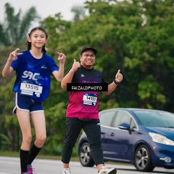 Runner Photo 7412643