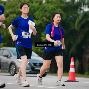 Runner Photo 7412644