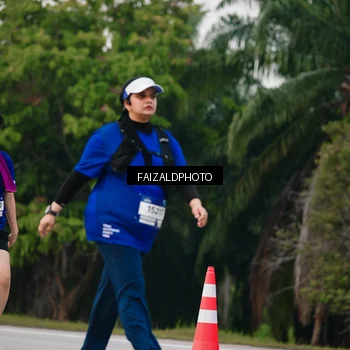 Runner Photo 7412658