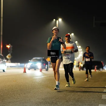 Runner Photo 7412664