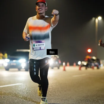 Runner Photo 7412675