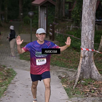 Runner Photo 7412702