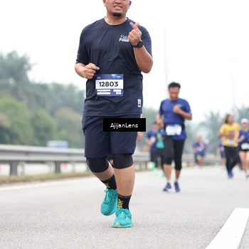 Runner Photo 7412705