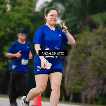 Runner Photo 7412711