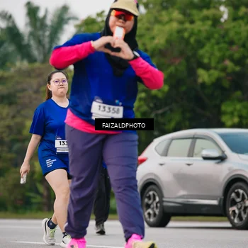Runner Photo 7412751