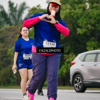 Runner Photo 7412763