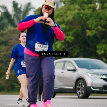 Runner Photo 7412766