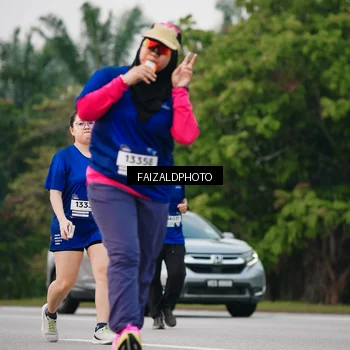 Runner Photo 7412777