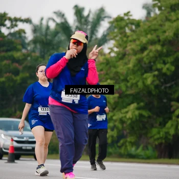 Runner Photo 7412778