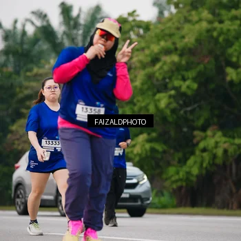 Runner Photo 7412784