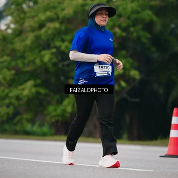 Runner Photo 7412811