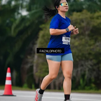 Runner Photo 7412825