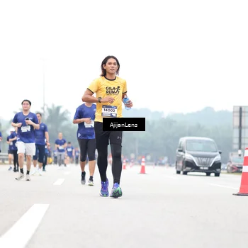 Runner Photo 7412828