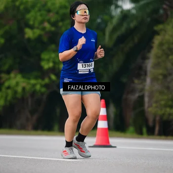 Runner Photo 7412843