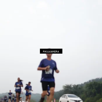 Runner Photo 7412853