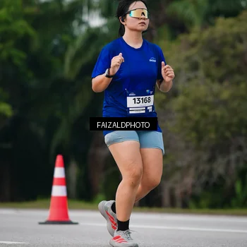 Runner Photo 7412862