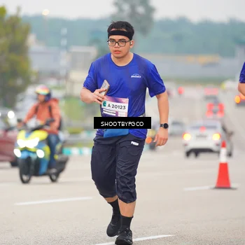 Runner Photo 7412867