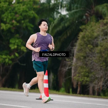 Runner Photo 7412874