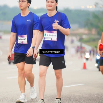 Runner Photo 7412893