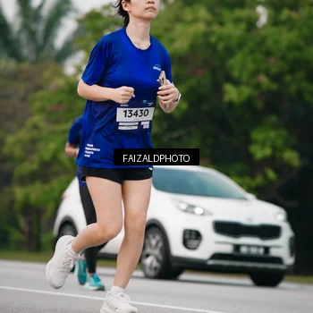Runner Photo 7412910