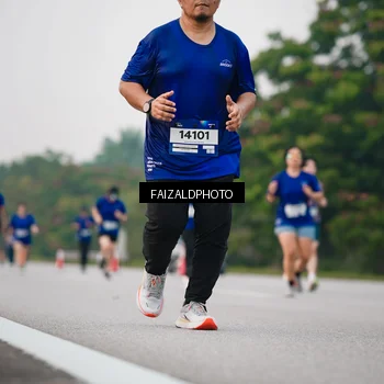 Runner Photo 7412916