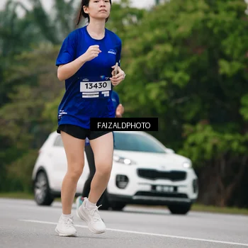 Runner Photo 7412920