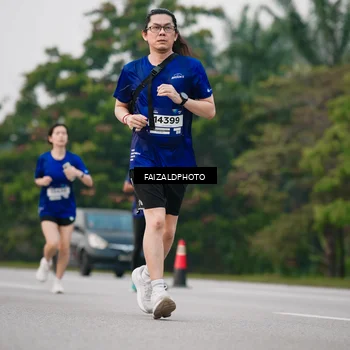 Runner Photo 7412964