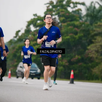 Runner Photo 7412971