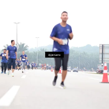 Runner Photo 7412991