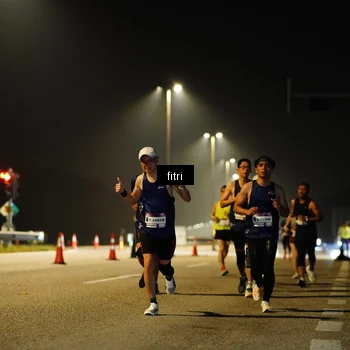Runner Photo 7413005