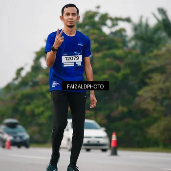Runner Photo 7413026