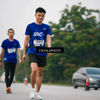 Runner Photo 7413046