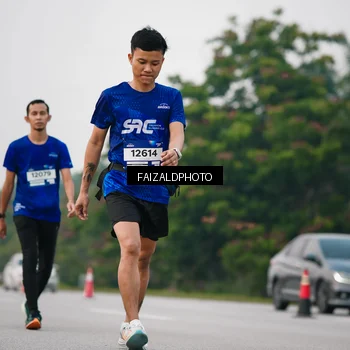 Runner Photo 7413051