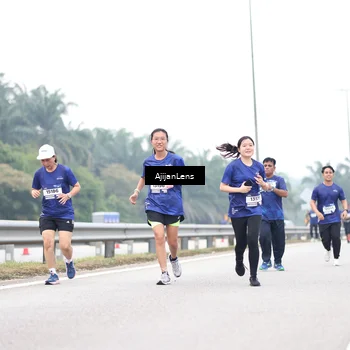 Runner Photo 7413062