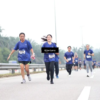 Runner Photo 7413072