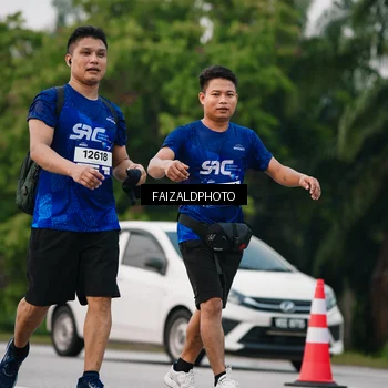 Runner Photo 7413076