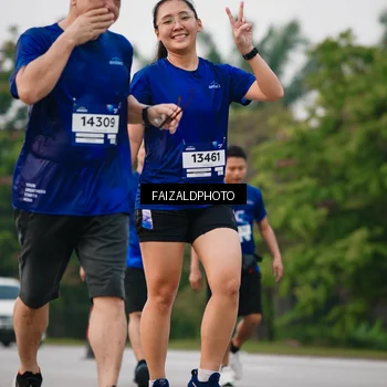 Runner Photo 7413090