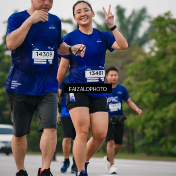 Runner Photo 7413094