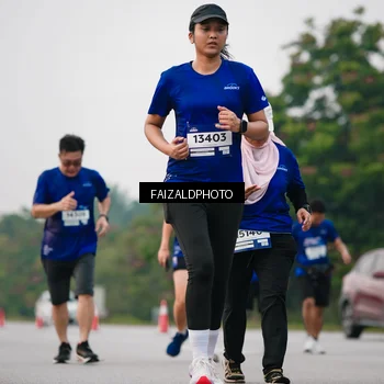 Runner Photo 7413136