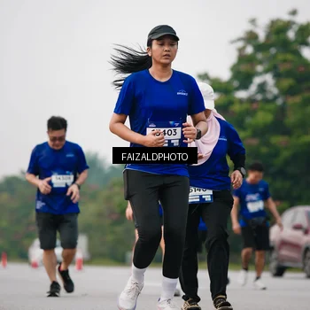 Runner Photo 7413140
