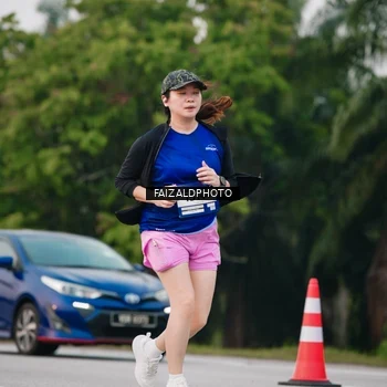 Runner Photo 7413148