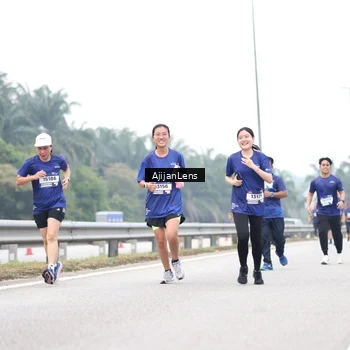 Runner Photo 7413157