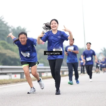 Runner Photo 7413163